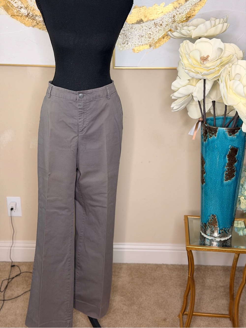 GAP Wide Leg Pants in Gray
